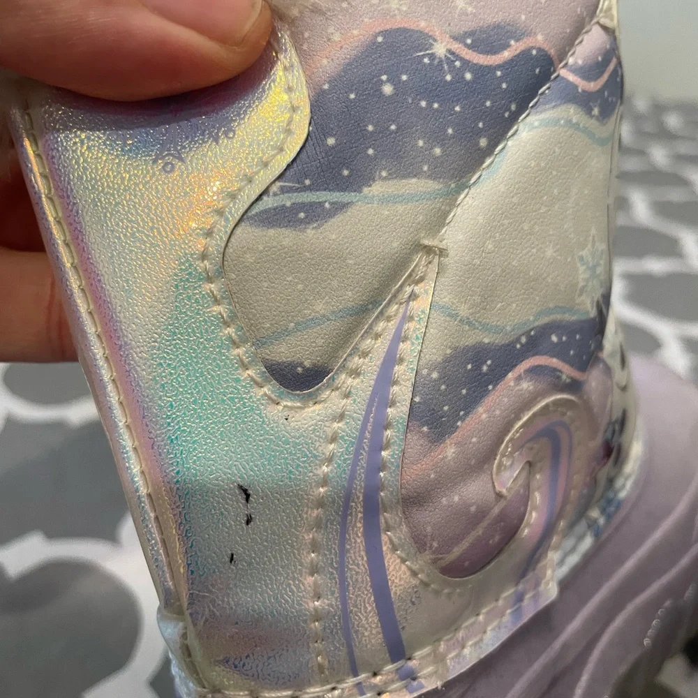 Frozen Themed Light Up Snow Boots Size Girls 9. Elsa, Anna, Disney
